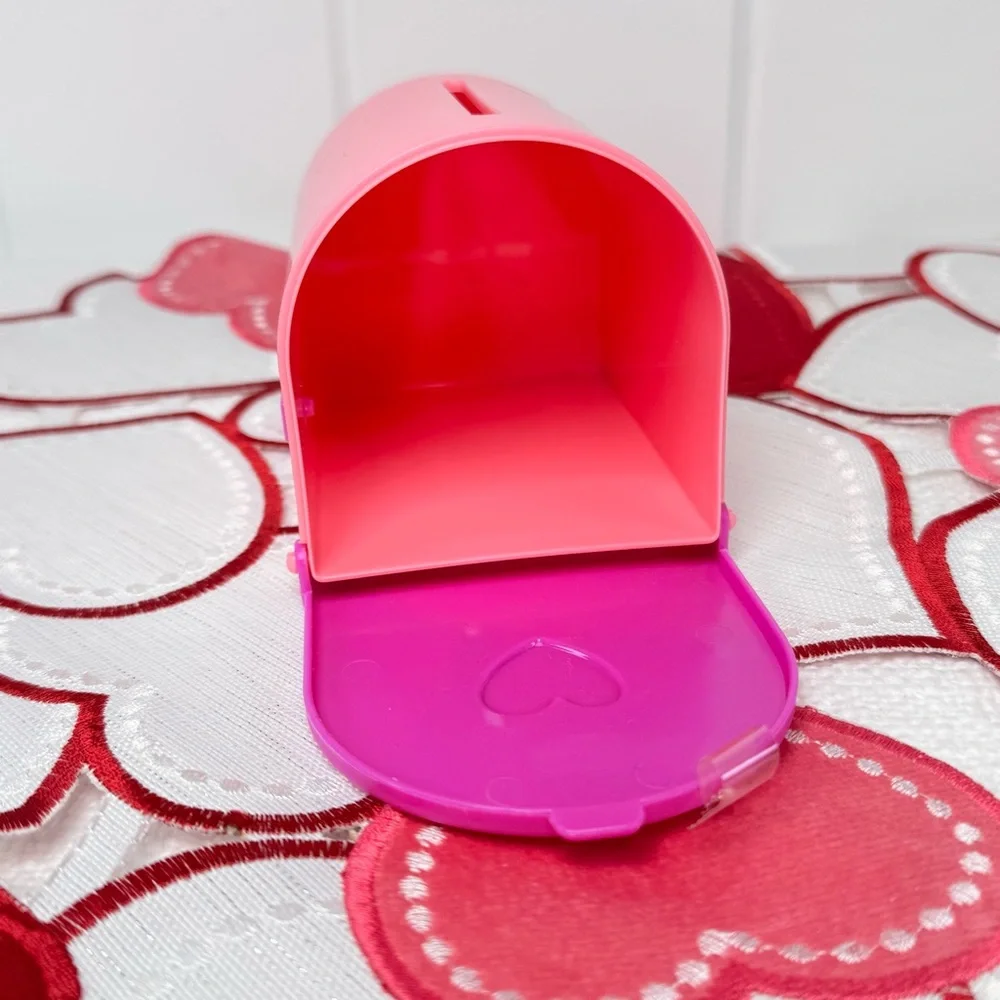 NEW Target Bullseye Playground Mini Valentines Day Mailbox
